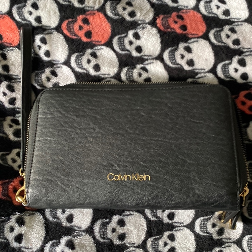 Calvin Klein wallet/ wristlet